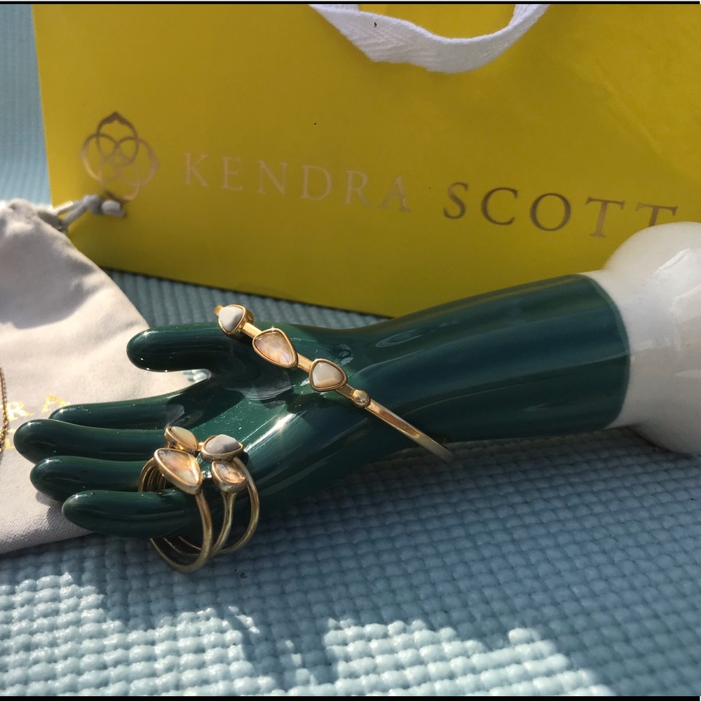 20% off‼️ SET of KENDRA SCOTT Ivy rings + bracelet
